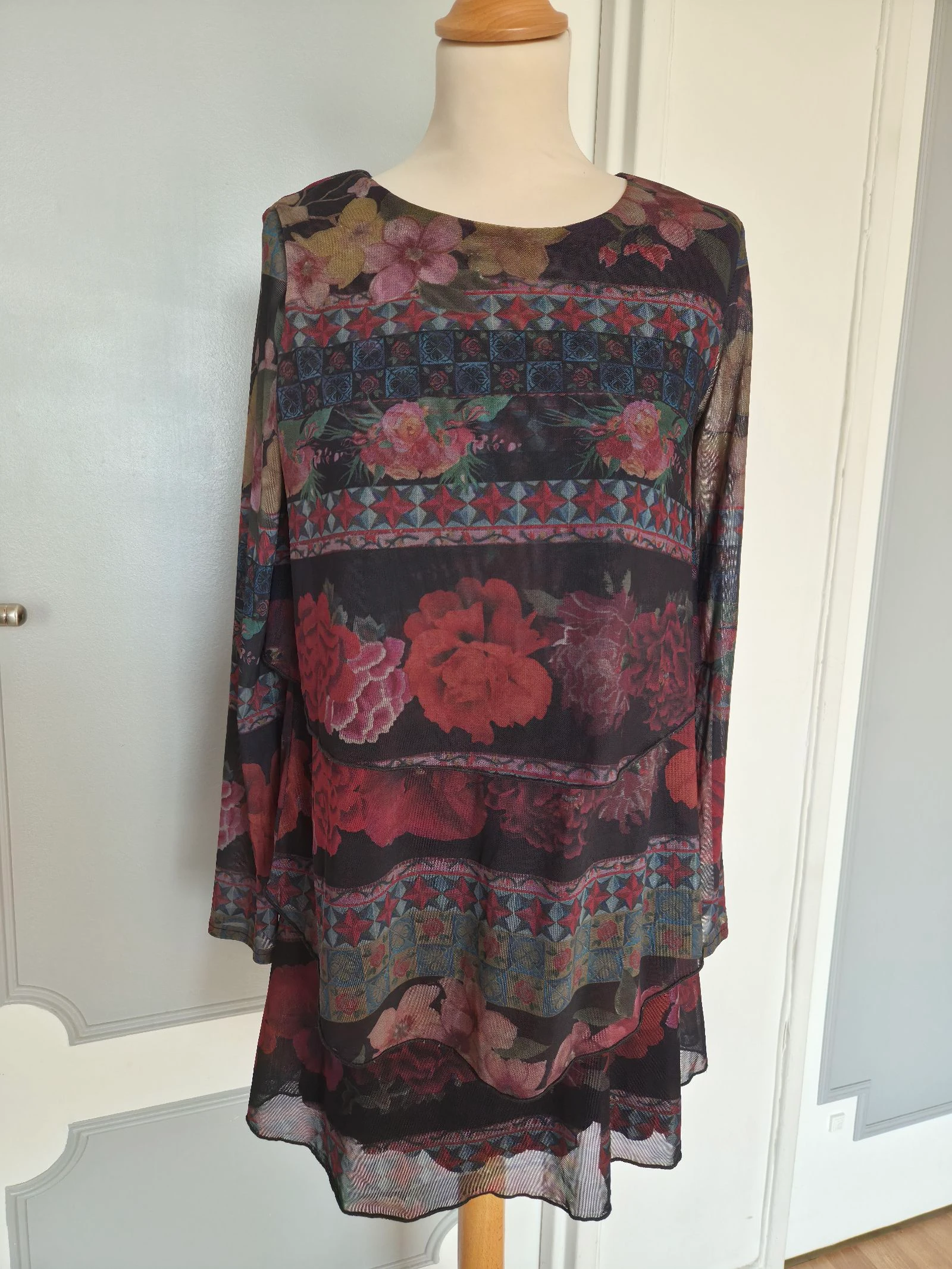 Robe en voile Desigual taille 38